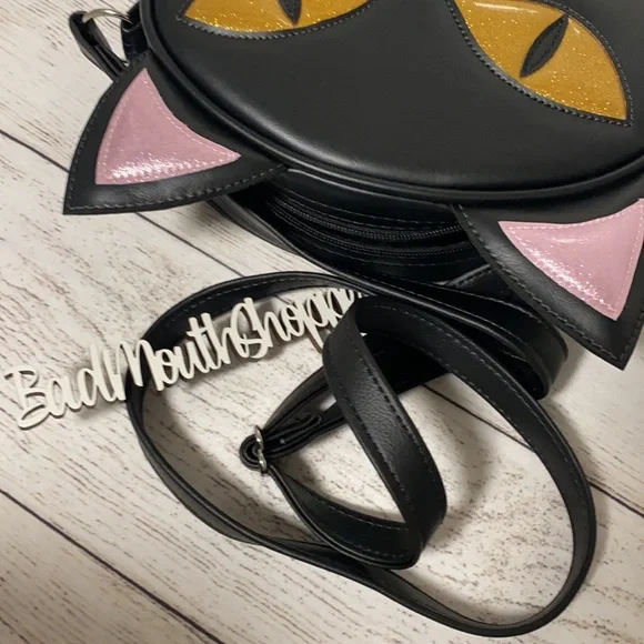 *Love Pain and Stitches Black Cat Halloween Purse - Picture 7 of 8